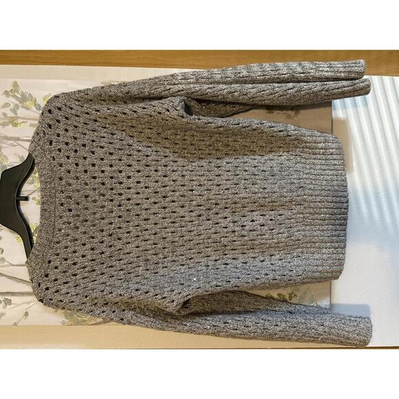 White House Black Market Women's V-Neck Sweater, Size Large - Picture 5 of 5